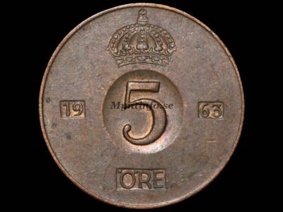 Svensk 5-öring 1963, baksida med kungakrona, valören "5" och "ÖRE", årtalet 1963, bild från Myntinfo.se.